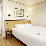 Hotell Campanile Nantes ~ Aeroport
