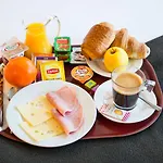 Campanile Nantes ~ Aeroport Hotell 3*