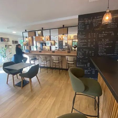 Campanile Nantes ~ Aeroport Hotel