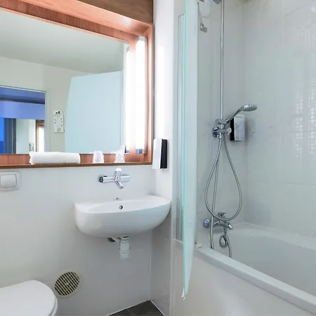 Campanile Nantes ~ Aeroport