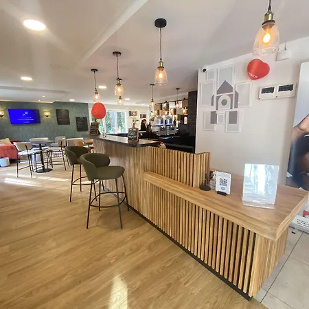 Campanile Nantes ~ Aeroport Hotel 3*