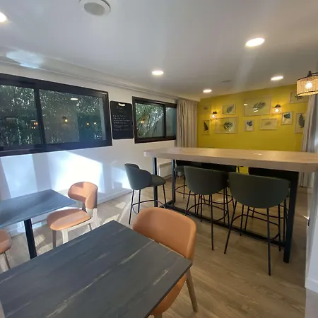 Campanile Nantes ~ Aeroport Hotel 3*