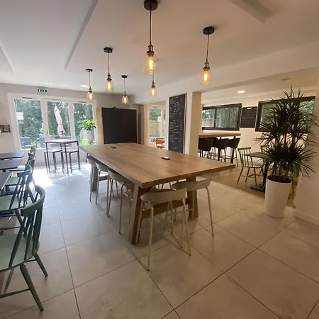 Hotel Campanile Nantes ~ Aeroport 3*