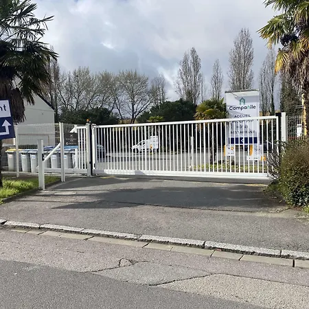 Hotel Campanile Nantes ~ Aéroport 3*