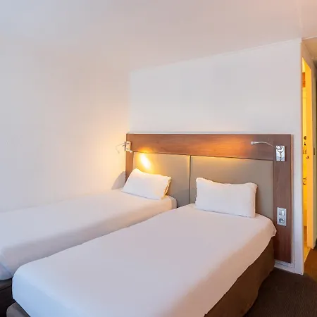 Campanile Nantes ~ Aeroport Hotel 3*