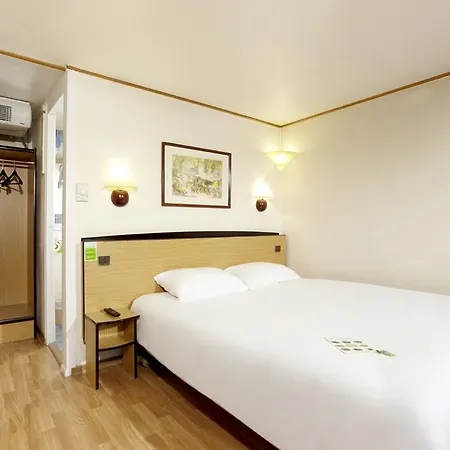 Szálloda Campanile Nantes ~ Aeroport 3*