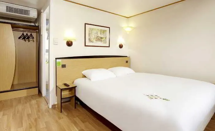 Hotel Campanile Nantes ~ Aeroport