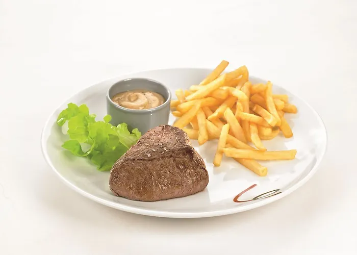 Campanile Nantes ~ Aeroport מלון Rezé