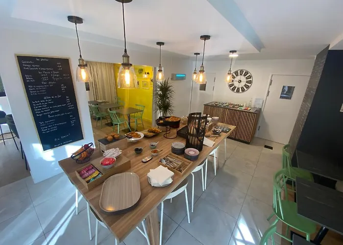 Campanile Nantes ~ Aeroport Hotel 3*