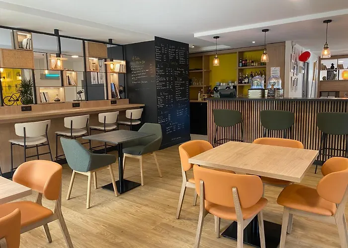 Campanile Nantes ~ Aeroport Hotel 3*