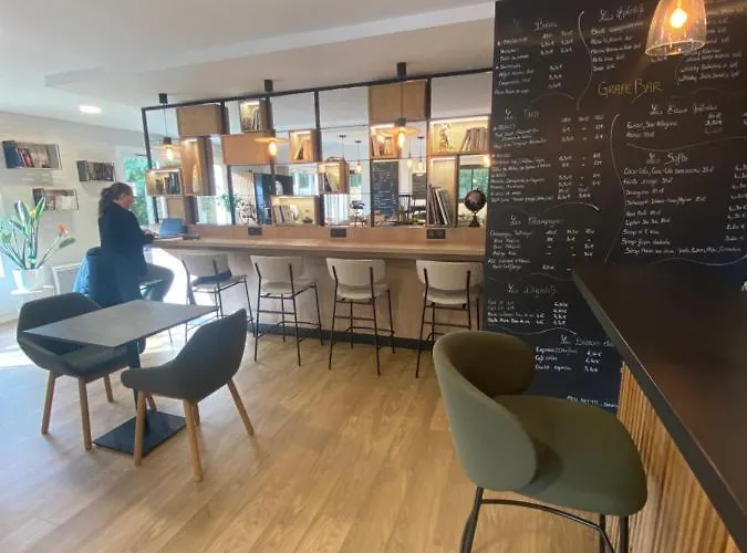 Campanile Nantes ~ Aeroport Hotel