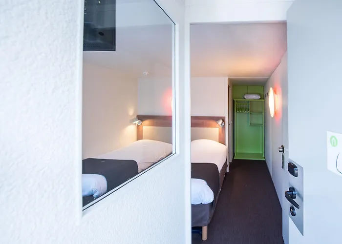 Campanile Nantes ~ Aeroport 3*