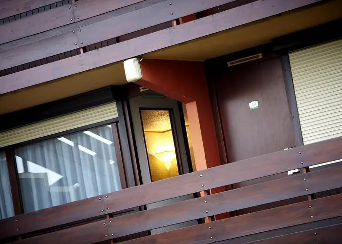 Campanile Nantes ~ Aeroport 3*