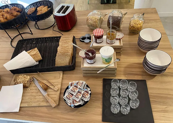 Campanile Nantes ~ Aeroport Hotel