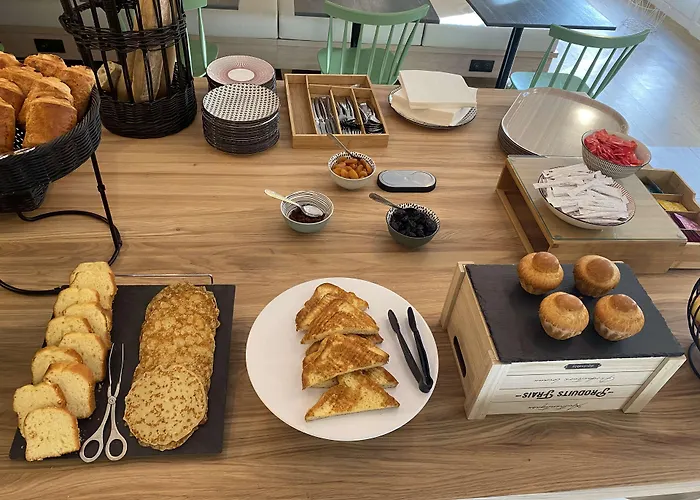 Campanile Nantes ~ Aeroport 3*