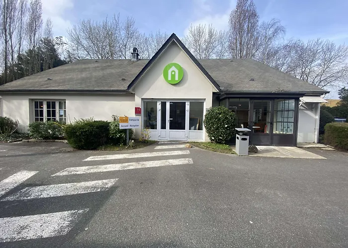 Campanile Nantes ~ Aeroport 3*