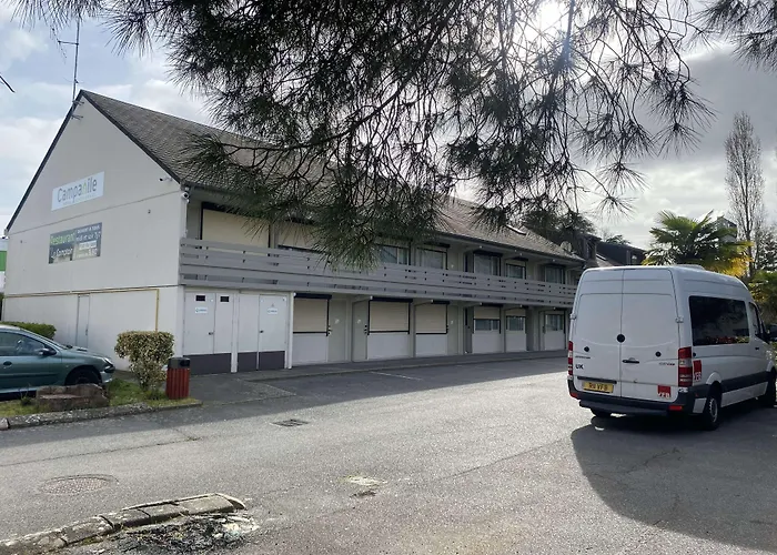 Campanile Nantes ~ Aeroport מלון Rezé